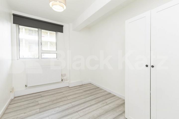 			3 Bedroom, 1 bath, 1 reception Flat			 Robert Street, Mornington Cresent